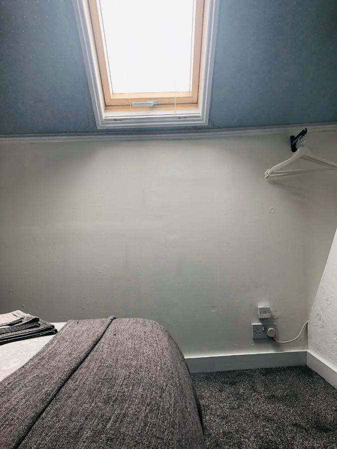 Ac Hideout Apartment รอชฟอร์ค ภายนอก รูปภาพ